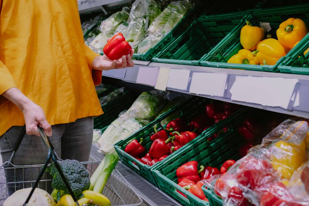 Frau Supermarkt Paprika