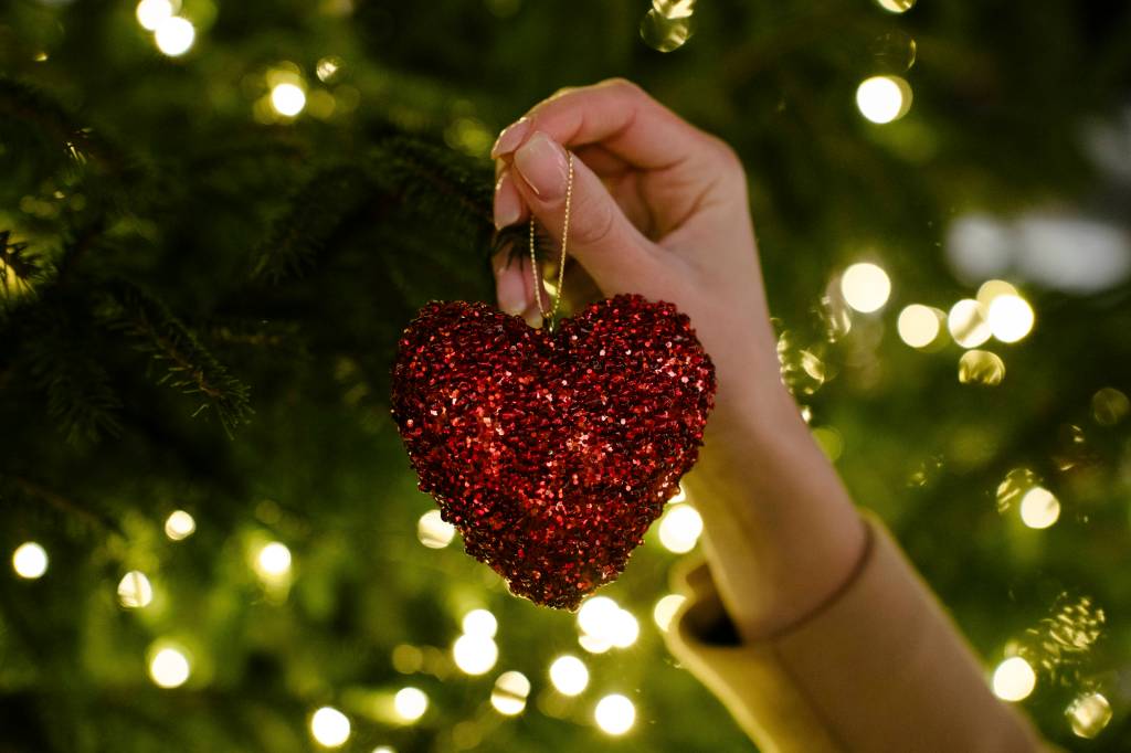 Tannenbaum schmücken Weihnachten