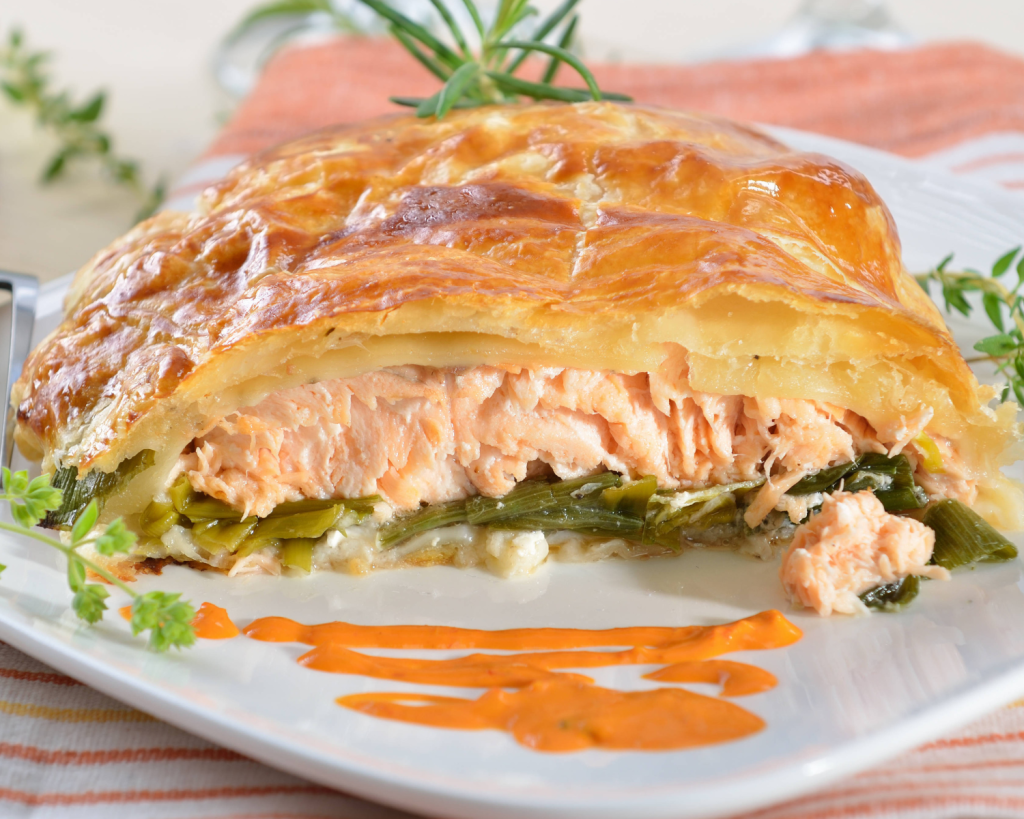 Ebenfalls ein beliebtes Fischgericht auf der russischen Weihnachtstafel ist der Lachs in Bl&auml;tterteig. 