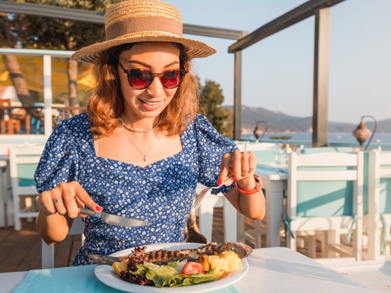 Frau Mittelmeer essen