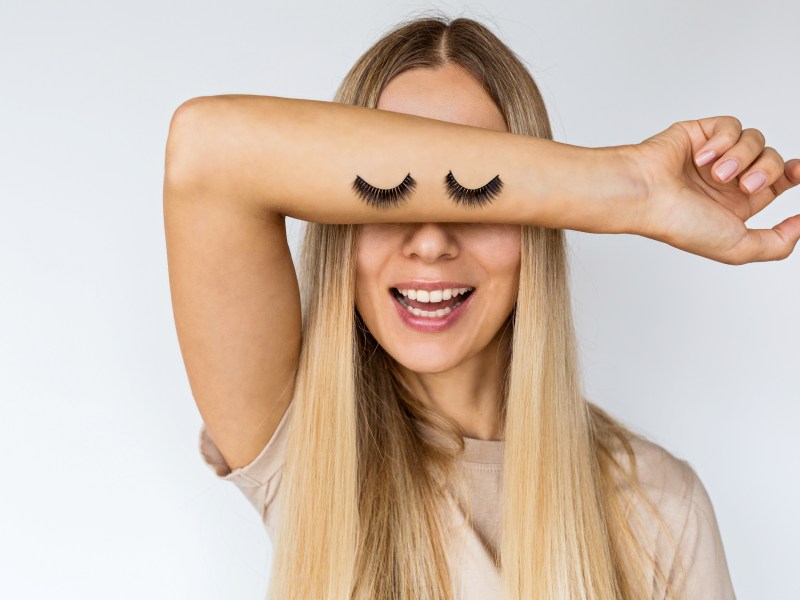 Wie oft Pause machen bei Wimpernverlängerung