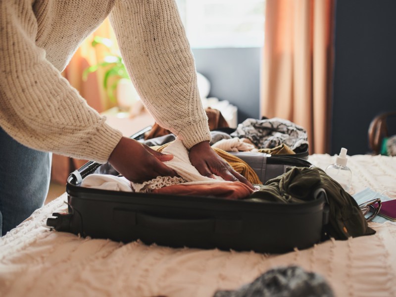 Praktische Reiseutensilien, die bei keiner Reise fehlen sollten.