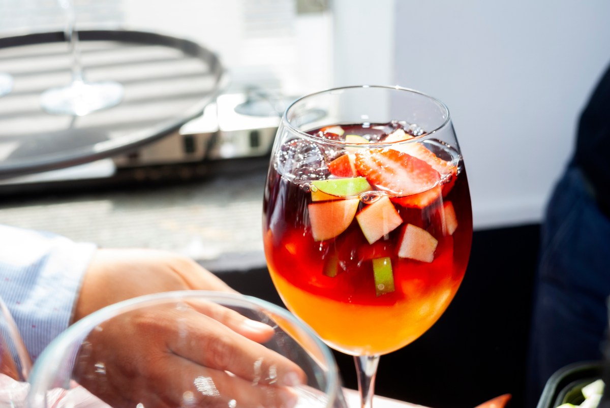 Aperol Sangria: So könnte dein Cocktail aussehen