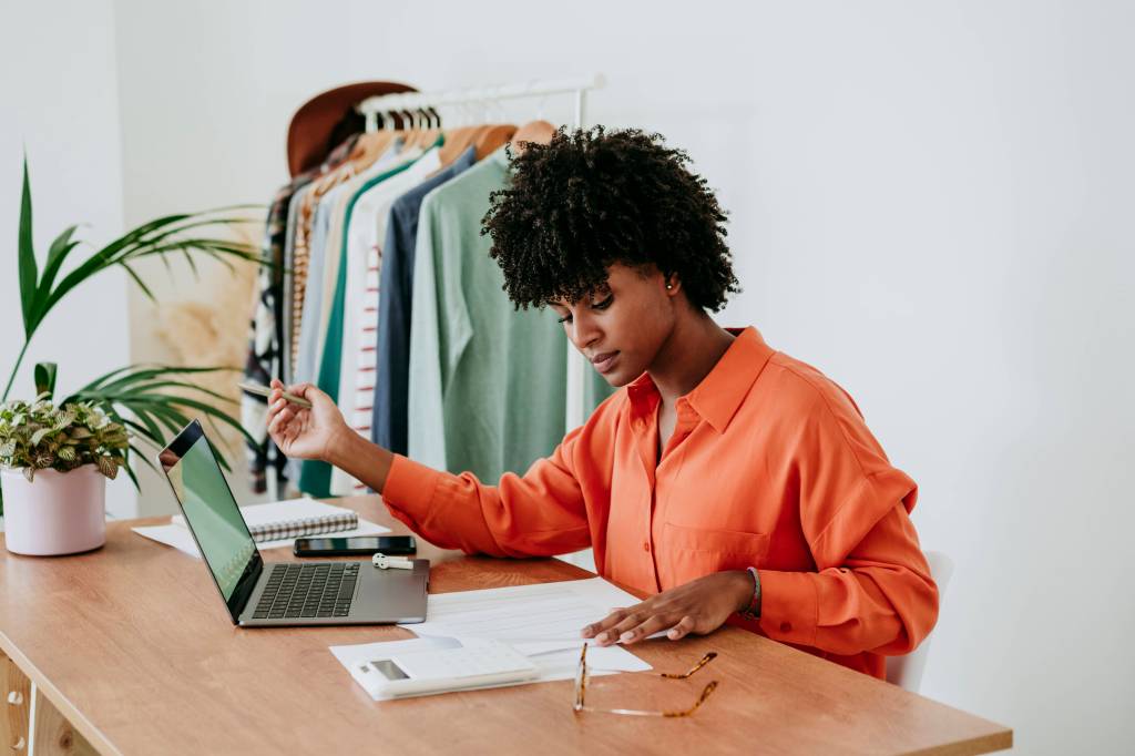 Frau Steuererkl&auml;rung