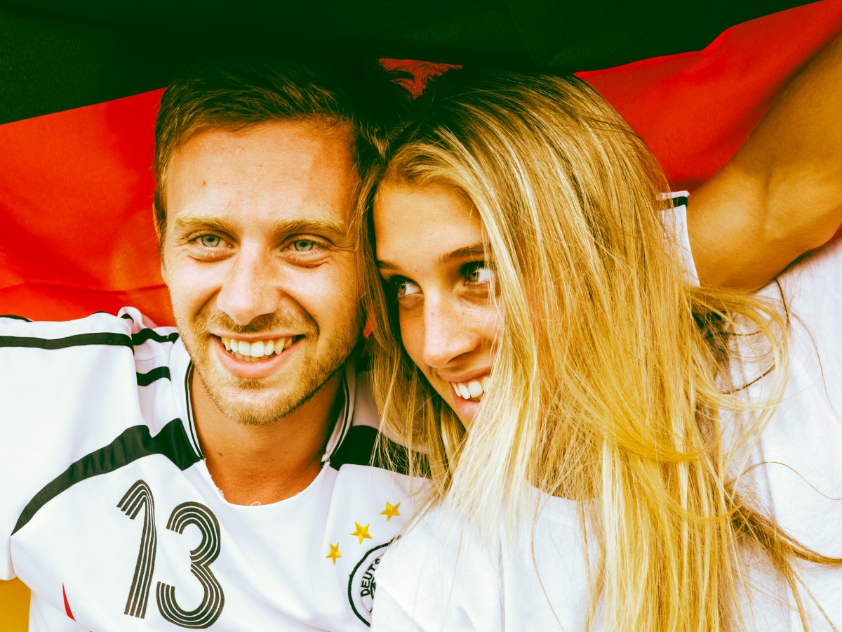 EM-Make-Up: Diese Looks passen perfekt zum Deutschland-Trikot