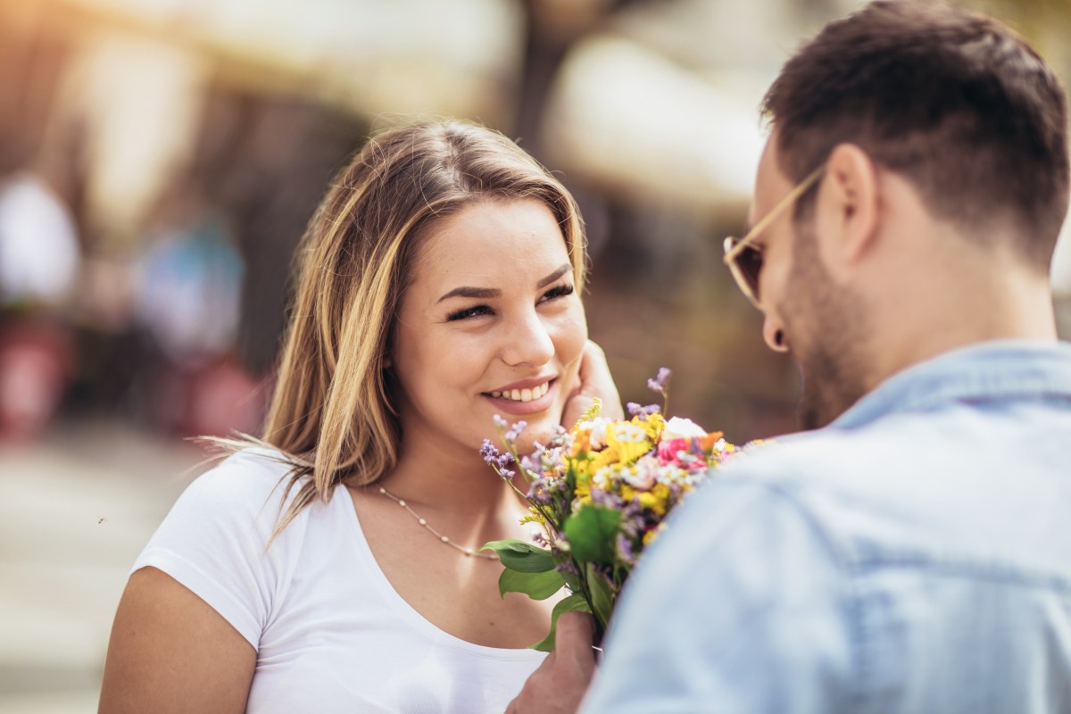 Das steckt hinter dem Dating-Trend Vulturing.