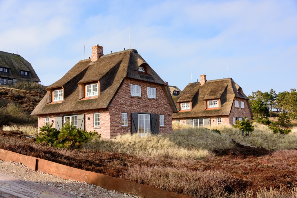 Auf Sylt gibt es viele private Ferienwohnungen, die deutlich g&uuml;nstiger sind als Hotel.