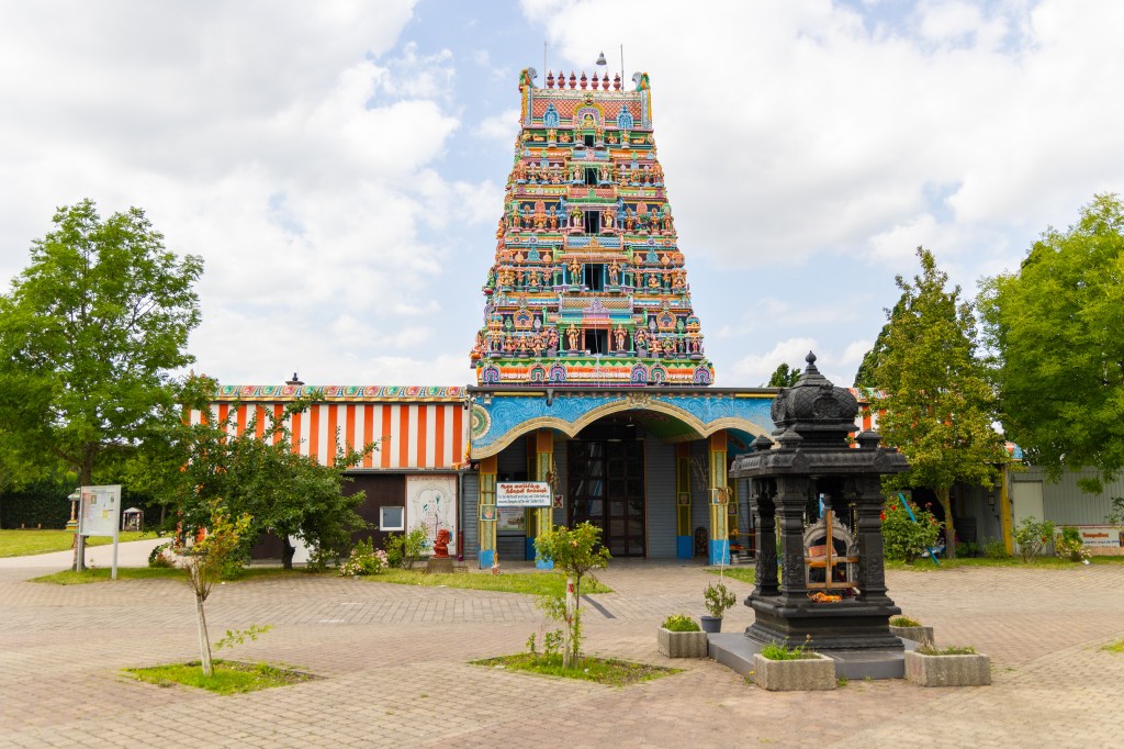 Der Sri-Kamadchi-Ampal-Tempel in Hamm gilt auch ein spiritueller R&uuml;ckzugsort.