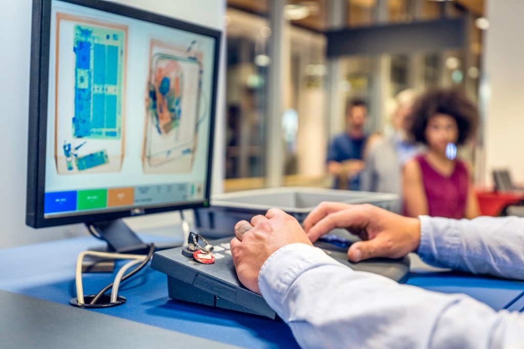 Grunds&auml;tzlich gibt es keine Vorgaben, sodass du so viele elektrische Ger&auml;te mitnehmen kannst, wie du m&ouml;chtest.