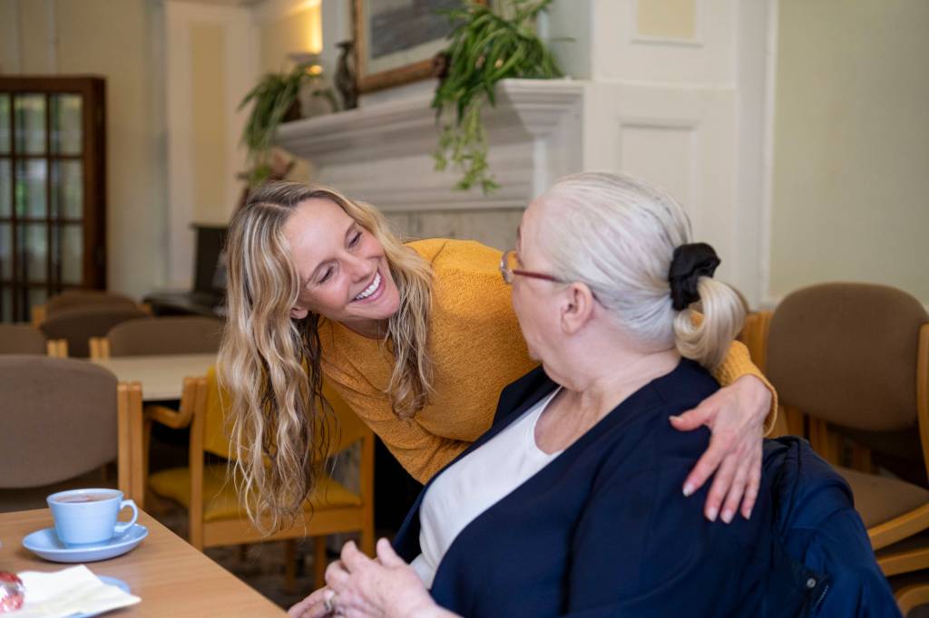 Frau digital Rente einsehen