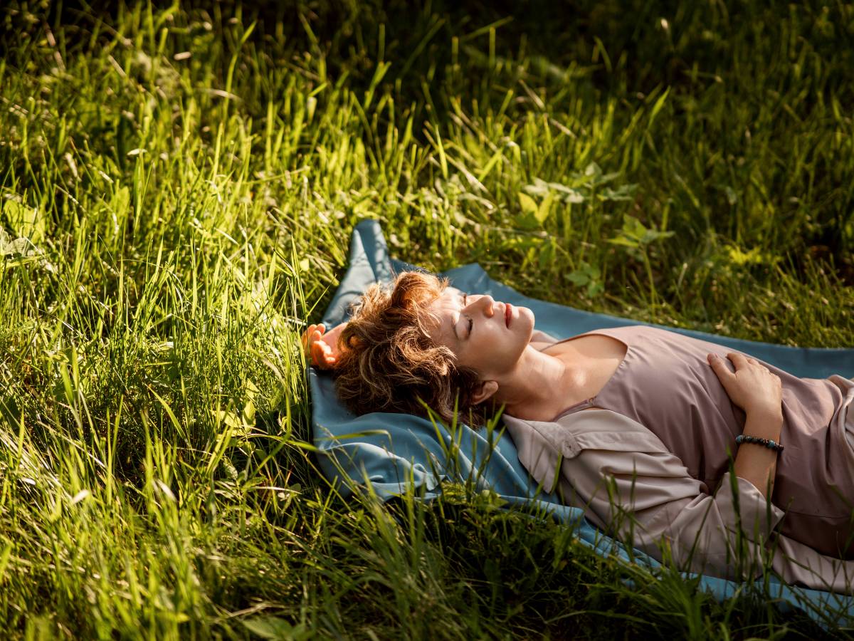 Frau müde Frühling