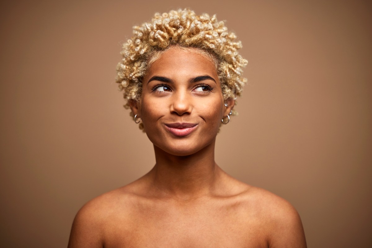 Kennst du schon den Beauty Trend 2025 waterless Skincare? Hydroxytyrosol soll für deine Hautpflege das nächste Wundermittel sein.