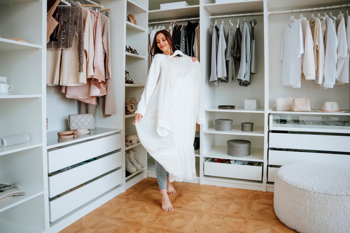 IKEA DIY Idee für Pax Schrank