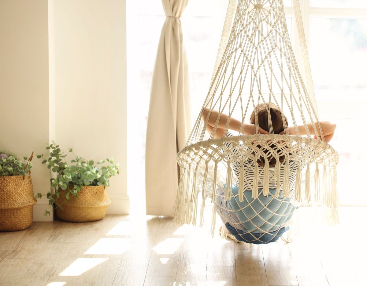 Frau Home entspannt Frühling