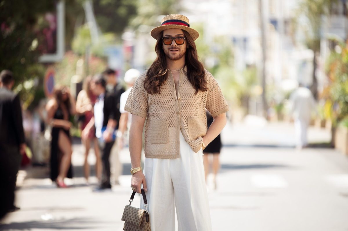 Riccardo Simonetti mit Strohhut im Sommer