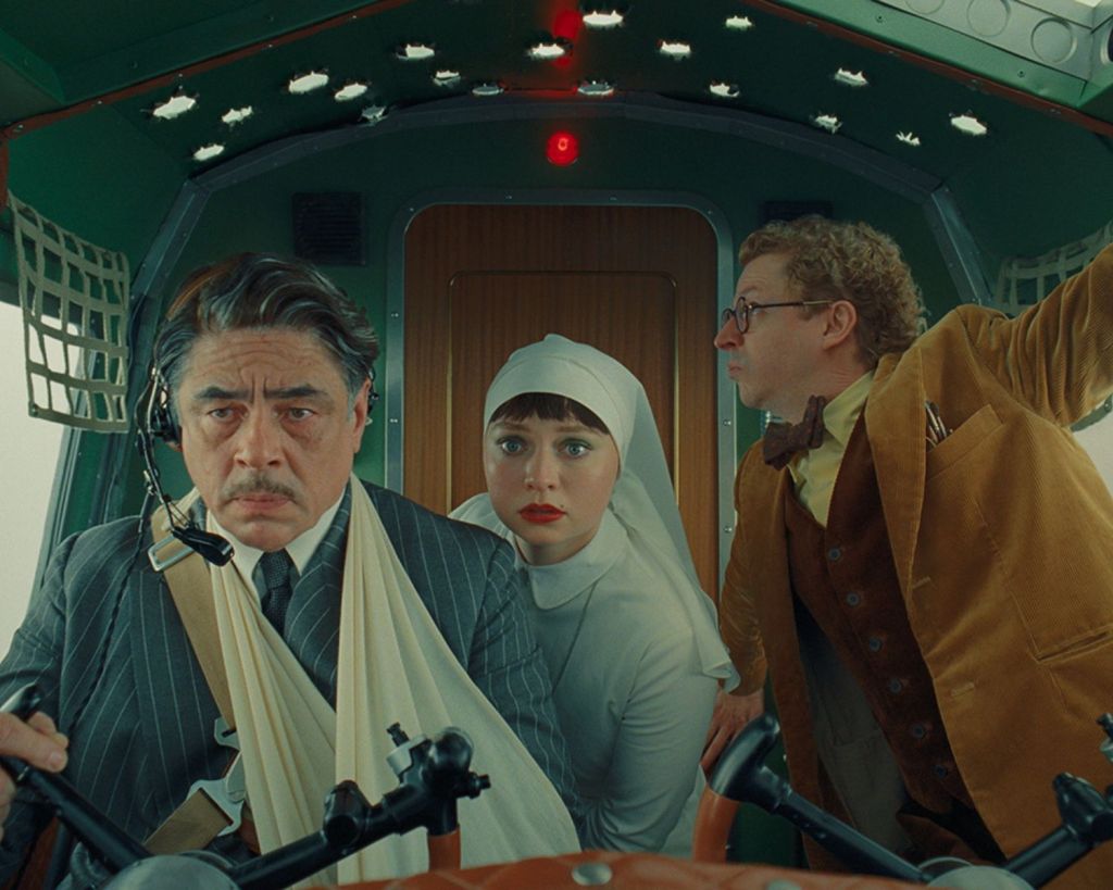 Szene aus dem Wes Anderson-Film "Der ph&ouml;nizische Meisterstreich".