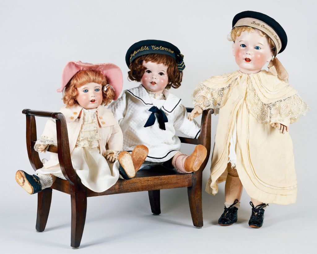 Gruppe von Porzellanpuppen