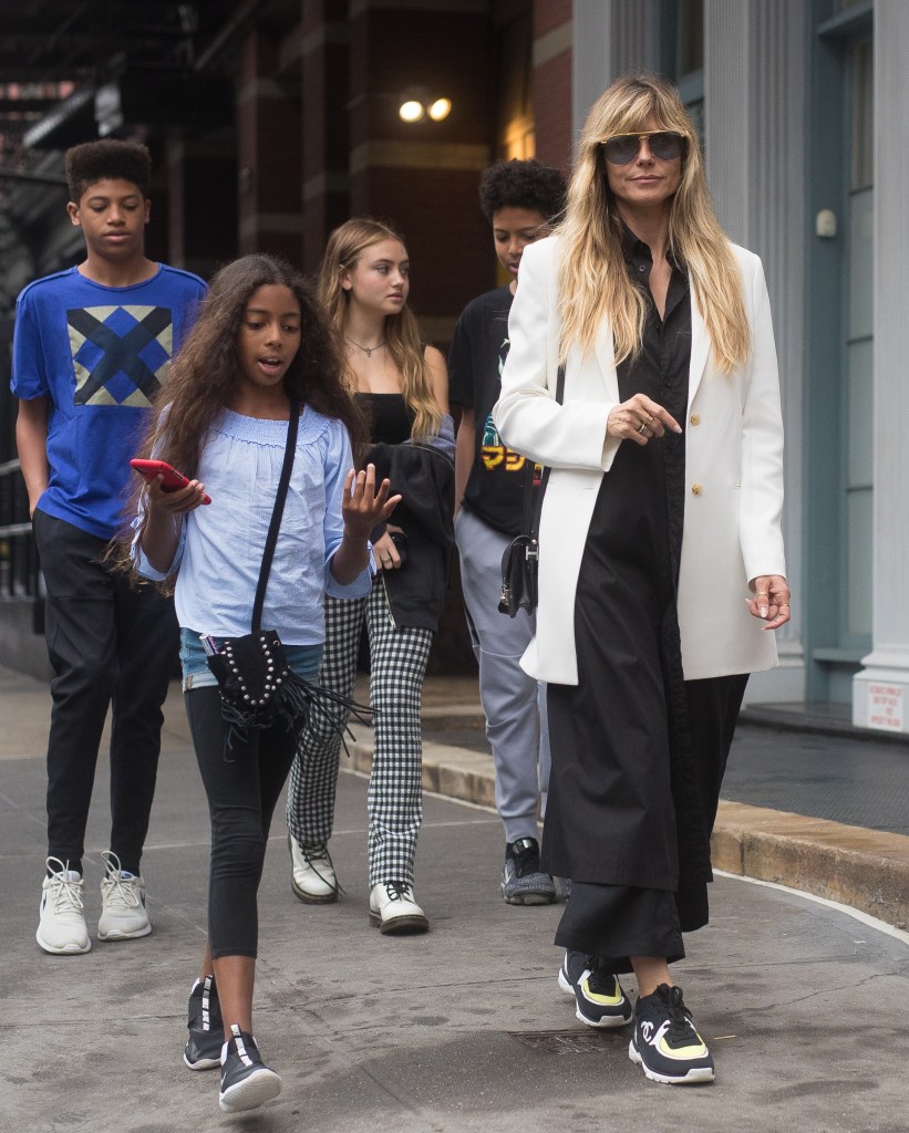 Heidi Klum mit ihren vier Kindern im Jahr 2019.
