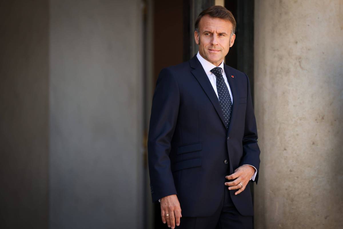 Wie viel verdient der französische Präsident Emmanuel Macron wirklich? Warum sein Gehalt im internationalen Vergleich überrascht.