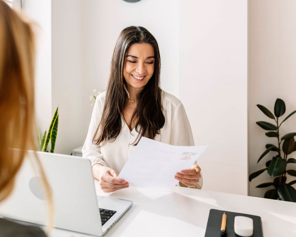 Personalerin Vorstellungsgespr&auml;ch