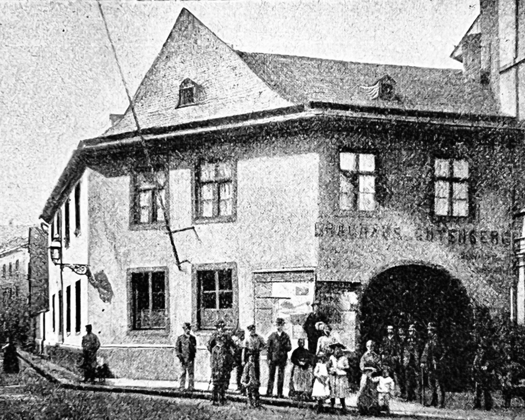 Mit der Erfindung des Buchdrucks mit beweglichen Lettern setzte Gutenberg das Fundament der modernen Medienkommunikation.