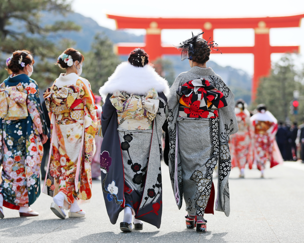 Japanische Städte sind ebenfalls beliebt, vor allem Tokio, Osaka, Kyoto und Okinawa.