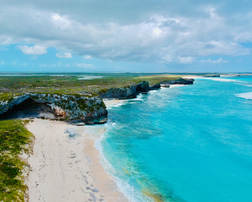 Die Turks- und Caicosinseln sind ein s&uuml;d&ouml;stlich der Bahamas im Atlantik gelegenes britisches &Uuml;berseegebiet. 