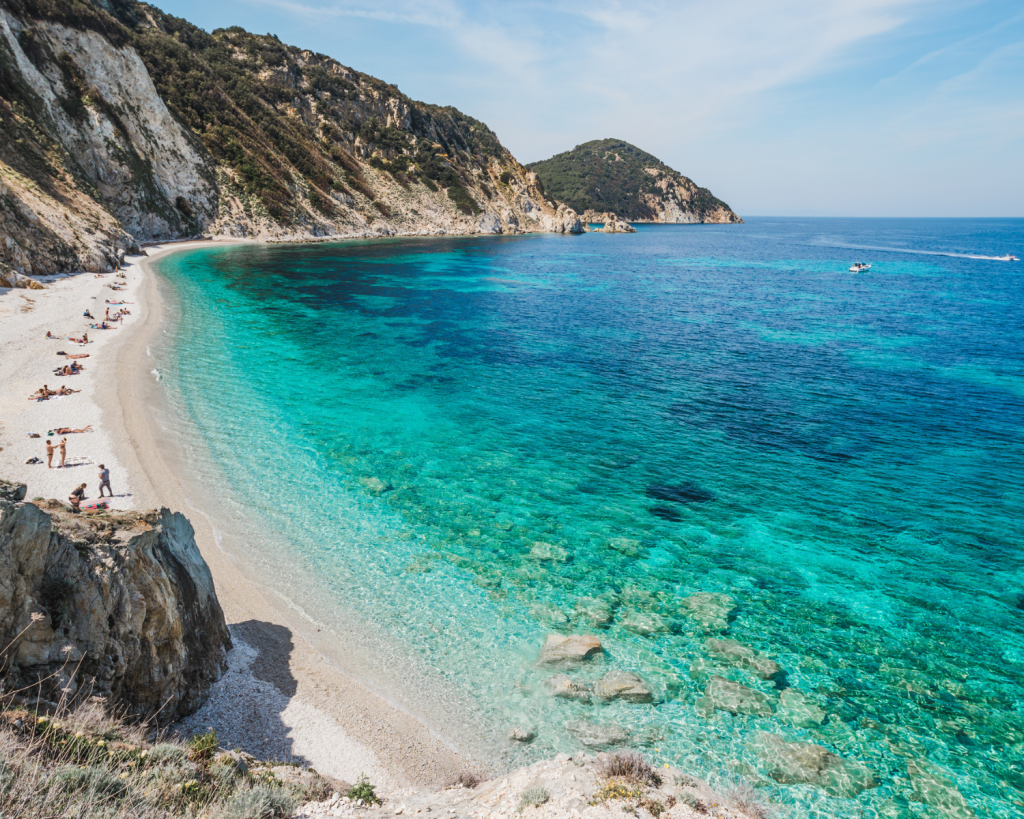 Traumhafte Str&auml;nde sind Fetovaia, Cavoli oder Biodola.