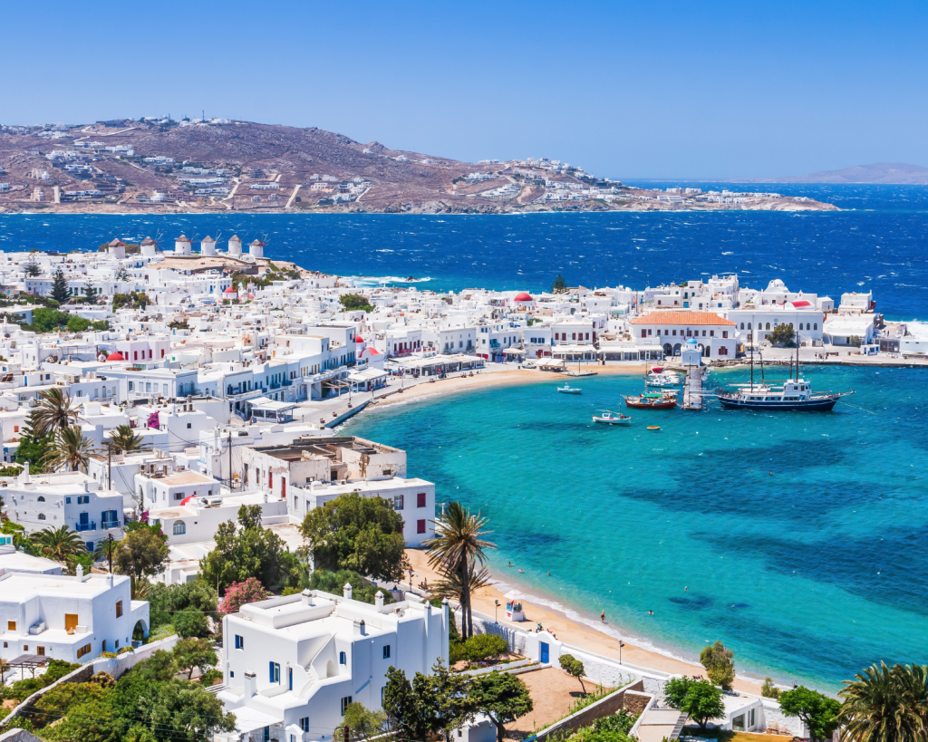 Mykonos ist Teil der Inselgruppe der Kykladen und liegt im &Auml;g&auml;ischen Meer zwischen dem Festland von Griechenland und der T&uuml;rkei.