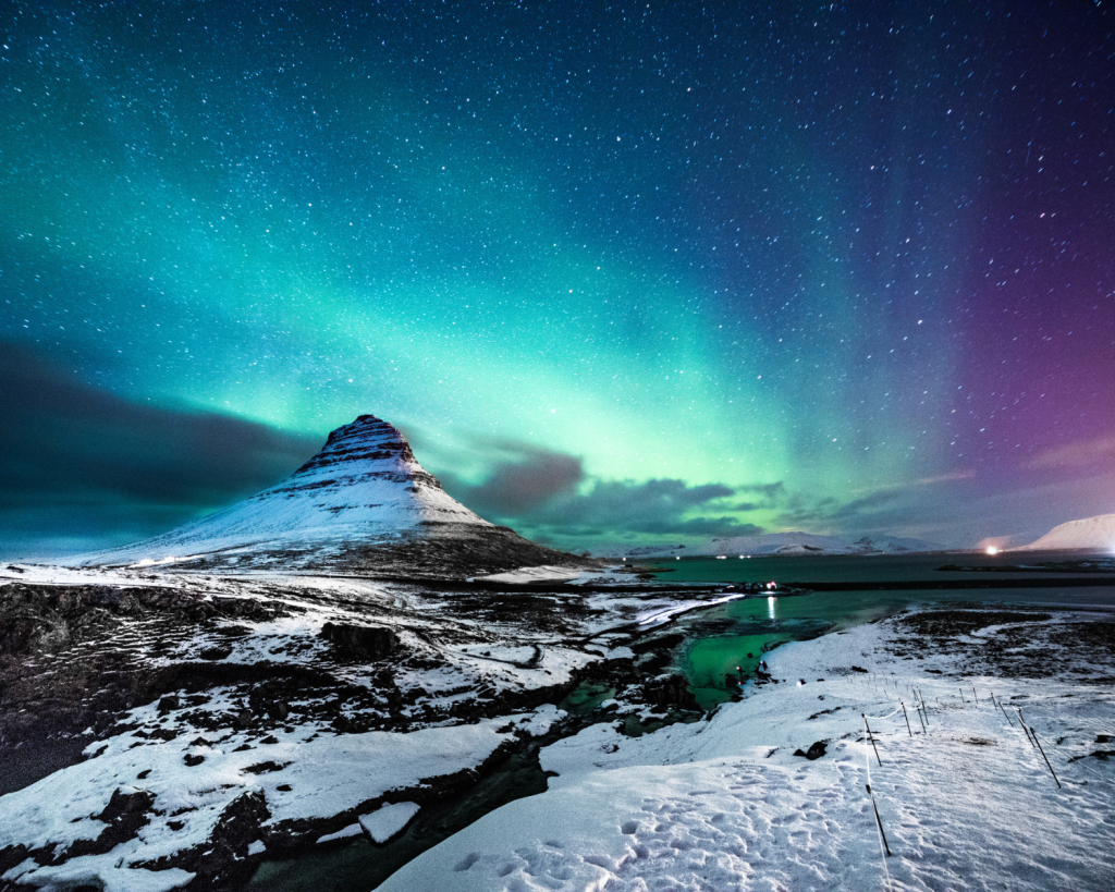 Du hast schon immer davon geträumt, Polarlichter zu sehen? In Island ist es möglich!