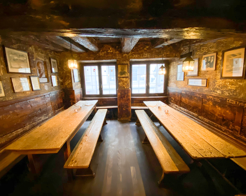 Nach dem &uuml;berraschenden Aus im Herbst 2024 hat der neue Betreiber das Traditionslokal optisch und kulinarisch entstaubt.