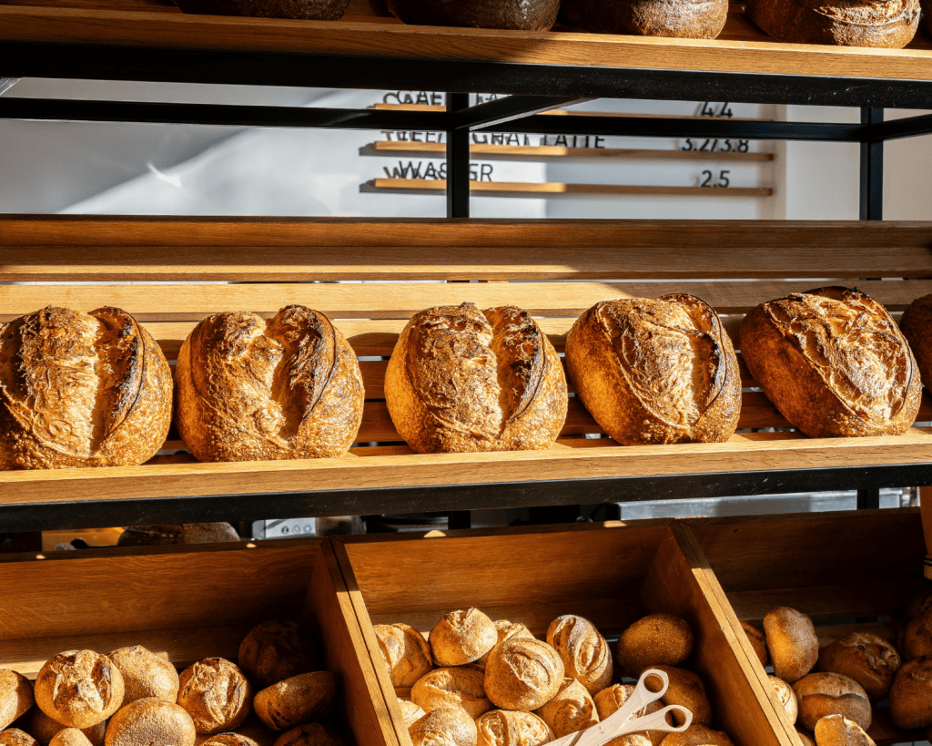 Neben ihrem unvergesslichen Geschmack wurden die Brote aufgrund ihrer einzigartigen Zutaten, ihres Kultstatus und des puren, heimeligen Genusses beim Verzehr ausgewählt.