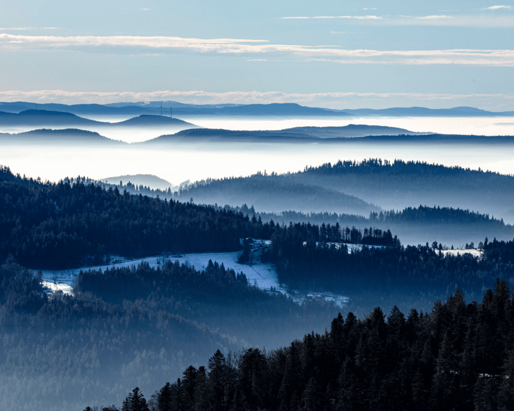 Die Schwarzwaldhochstra&szlig;e f&uuml;hrt auf etwa 60 Kilometern von Baden-Baden nach Freudenstadt. 
