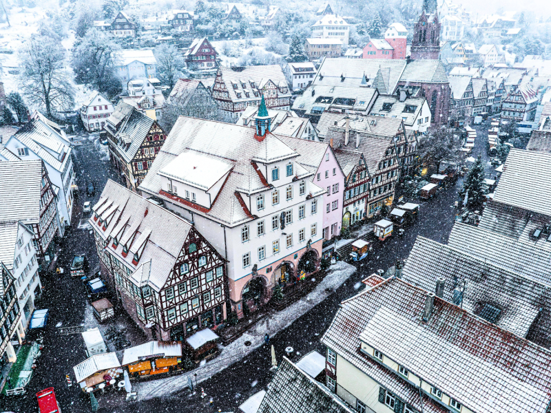 950 Jahre alt: Diese deutsche Stadt gilt als echter Geheimtipp – und war Heimat eines berühmten Künstlers!