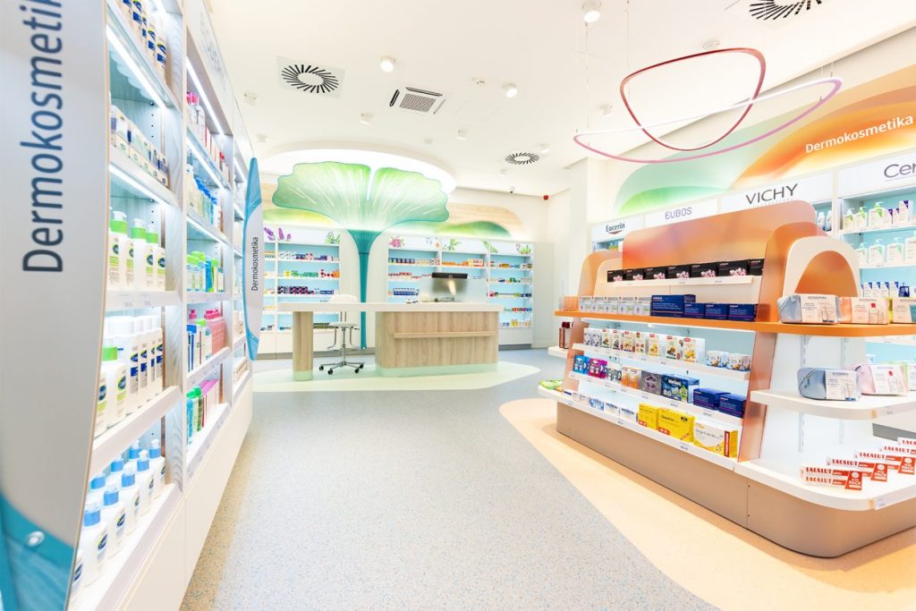 Innenansicht der Versand-Apotheke dm-med.