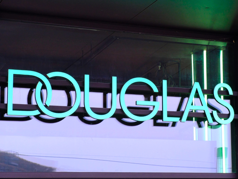 Douglas-Bestseller: Diese Feuchtigkeitscreme braucht jeder – Kunden sind begeistert!